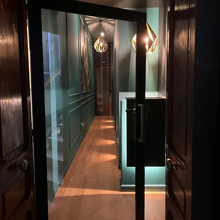 Gasthuis Materdei Emerald